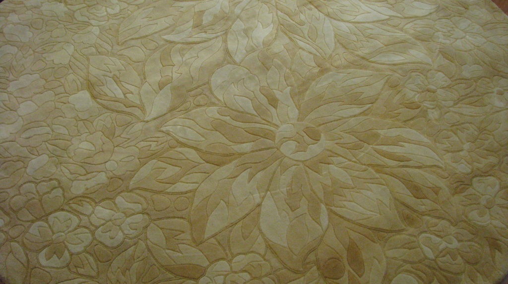 Пример качества химчистки шелкового коврового покрытия у клиента на дому. Выездные работы.